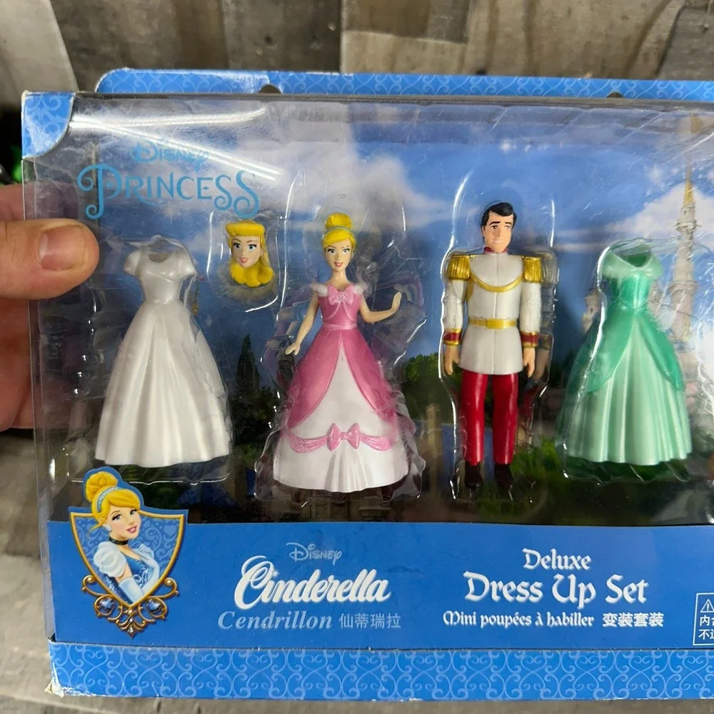 Disney Parks Princess Cinderella Mini Doll Dress Up Deluxe Play Set